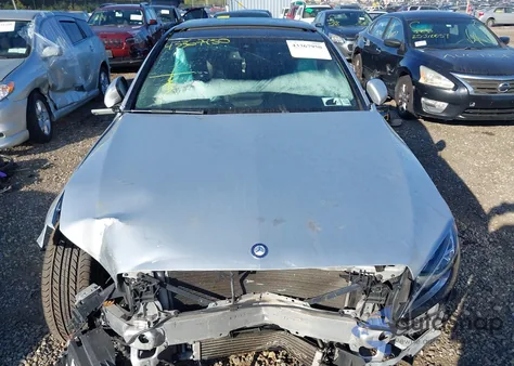 2015 Mercedes-Benz C 300 Sport 4Matic из США, поврежденный, VIN 55SWF4KB5FU010188